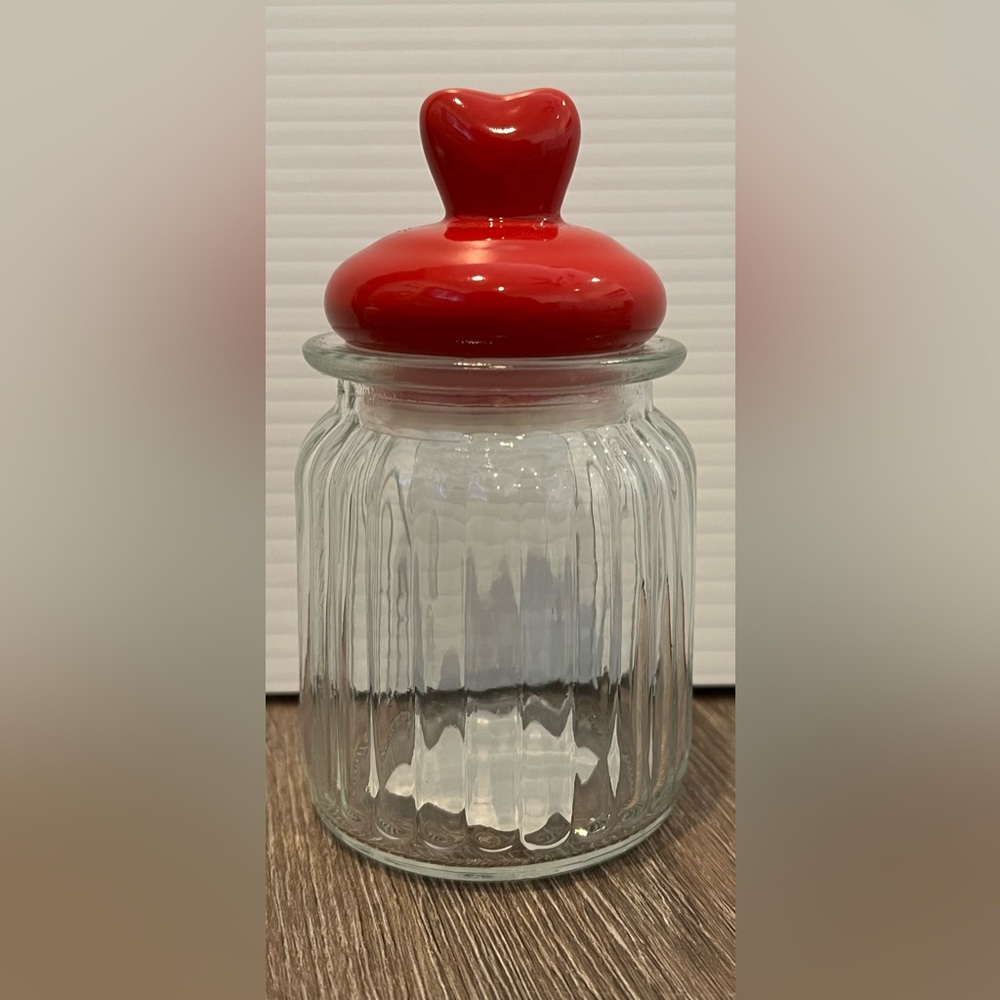 Super Cute Valentine’s Day Heart Jars- 10 oz- Set of 3- NWT - Picture 3 of 4